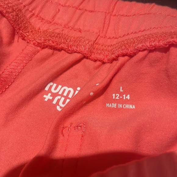 Coral shorts for girls - Picture 3 of 4